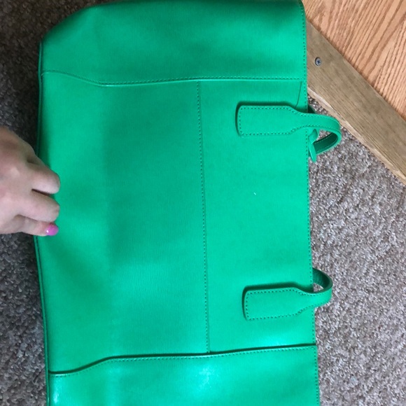 Bright green (so pretty!) Ralph Lauren tote. - Picture 4 of 8